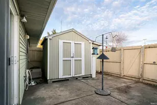 812 Berkley Cir, Mishawaka, IN 46544 - Photo 14