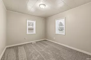 209 E Borely Ave, Mishawaka, IN 46545 - Photo 10