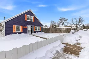 209 E Borely Ave, Mishawaka, IN 46545 - Photo 4