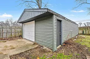 610 Manchester Dr, South Bend, IN 46615 - Photo 14