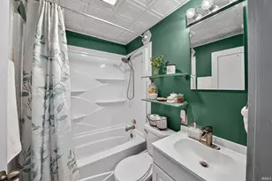 2424 Normandy Dr, Mishawaka, IN 46545 - Photo 12