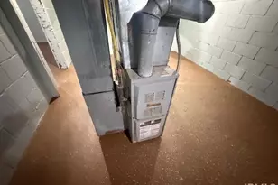 518 S Falcon St, South Bend, IN 46619 - Photo 20