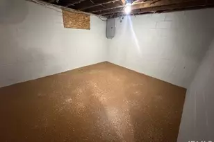 518 S Falcon St, South Bend, IN 46619 - Photo 18