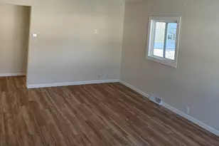 1934 E Bowman St, South Bend, IN 46613 - Photo 6