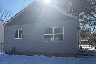 1934 E Bowman St, South Bend, IN 46613 - Photo 1