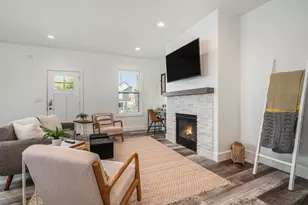 922 N Hill St, South Bend, IN 46617 - Photo 10