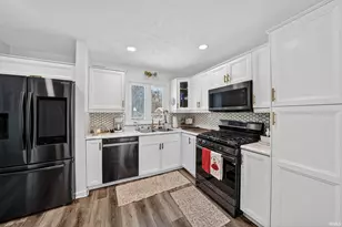 11185 Idlewood Dr, Osceola, IN 46561 - Photo 6