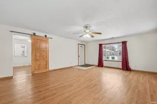 720 Hubbard St, Mishawaka, IN 46544 - Photo 2