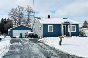 56599 Oak Rd, South Bend, IN 46619 - Photo 1
