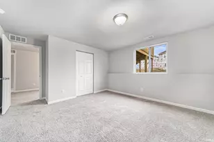 50719 Hunters Edge Dr, Elkhart, IN 46514 - Photo 10