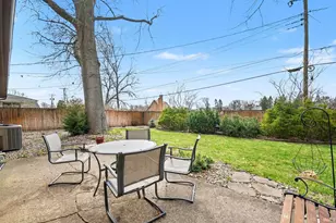 2008 Dorwood Dr, South Bend, IN 46617 - Photo 4