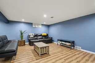 2008 Dorwood Dr, South Bend, IN 46617 - Photo 24