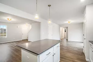 1324 Mackey Dr, South Bend, IN 46614 - Photo 4