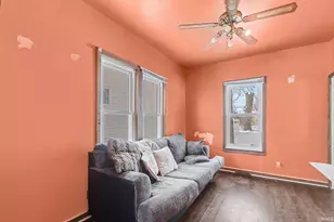 935 S 26th St, South Bend, IN 46615 - Photo 6