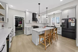 10079 Benamin Dr, Granger, IN 46530 - Photo 6