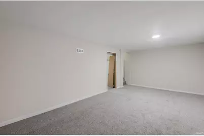 53160 Nadine Street, South Bend, IN 46637 - Photo 18