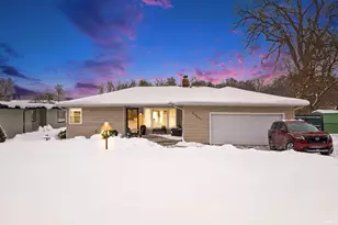 29453 River Shore Estate, Elkhart, IN 46516 - Photo 2