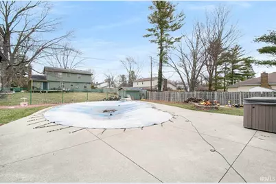 2412 Kenilworth Drive, Elkhart, IN 46514 - Photo 34