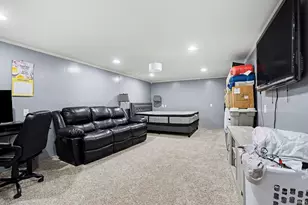 2412 Kenilworth Dr, Elkhart, IN 46514 - Photo 28