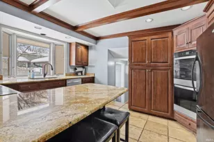 2412 Kenilworth Dr, Elkhart, IN 46514 - Photo 8