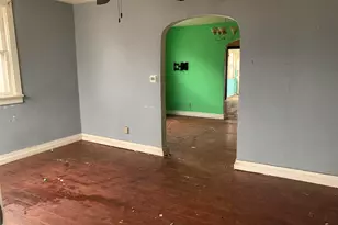 1327 Spear St, Logansport, IN 46947 - Photo 2