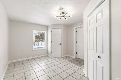 56660 Crescent Drive, Osceola, IN 46561 - Photo 12