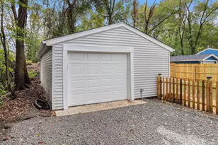 128 W Rhodes St, South Bend, IN 46637 - Photo 12