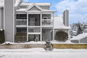 1514 N Oakhill Dr, South Bend, IN 46637 - Photo 1