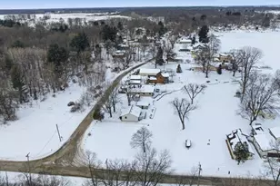 20720 S Lake Dr, Walkerton, IN 46574 - Photo 6