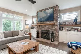 54706 Columbia Bay Dr, Osceola, IN 46561 - Photo 4