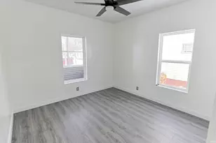 1118 N Brookfield St, South Bend, IN 46628 - Photo 10