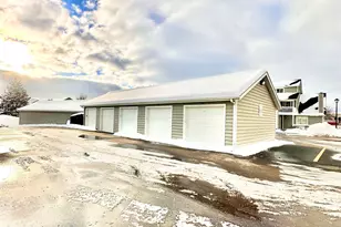 1520 N Oakhill Dr, South Bend, IN 46637 - Photo 2