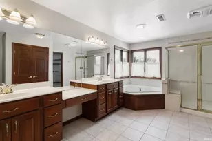 26252 Woodsong Ct, South Bend, IN 46628 - Photo 24