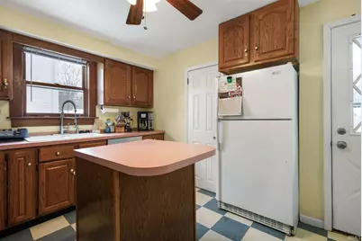 822 E Irvington Avenue, South Bend, IN 46614 - Photo 10