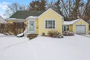 1510 E Beardsley Ave, Elkhart, IN 46514 - Photo 2