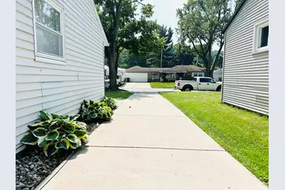 1031 Chippewa Avenue, South Bend, IN 46614 - Photo 4