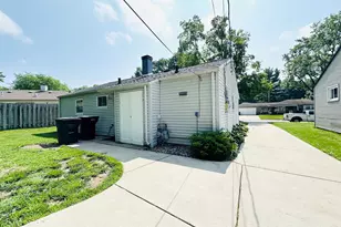 1031 Chippewa Ave, South Bend, IN 46614 - Photo 6