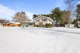 51900 Cheryl Dr, Granger, IN 46530 - Photo 2