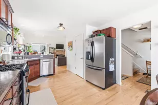 2334 Harwood St, South Bend, IN 46614 - Photo 8