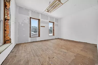 732 Barclay Street, Logansport, IN 46947 - Photo 10