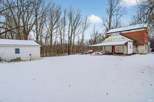 732 Barclay St, Logansport, IN 46947 - Photo 4