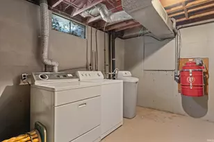 1473 Cambridge Dr, South Bend, IN 46614 - Photo 16