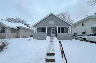 1122 Milton St, South Bend, IN 46613 - Photo 1