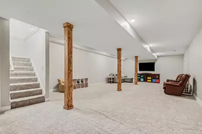 404 W Daybreak Drive, Lakeville, IN 46536 - Photo 20