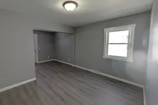 313 E Irvington Ave, South Bend, IN 46614 - Photo 8
