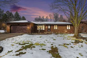 22475 Applewood Ln, South Bend, IN 46628 - Photo 1