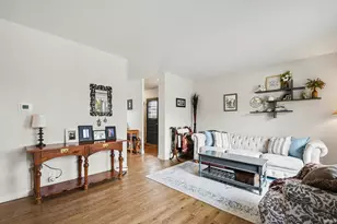 3527 Riverside Dr, South Bend, IN 46628 - Photo 4