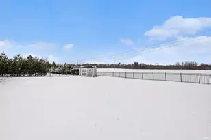 805 N Horizon Dr, Lakeville, IN 46536 - Photo 34