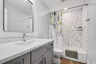 805 N Horizon Dr, Lakeville, IN 46536 - Photo 30