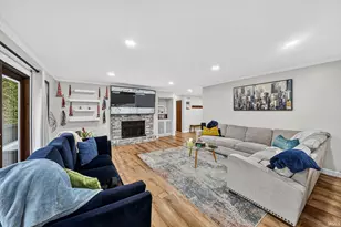 17202 Pencross Dr, Granger, IN 46530 - Photo 8